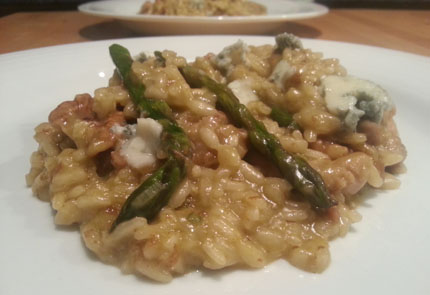 Asparagus Risotto with Walnuts and Dolcelatte 